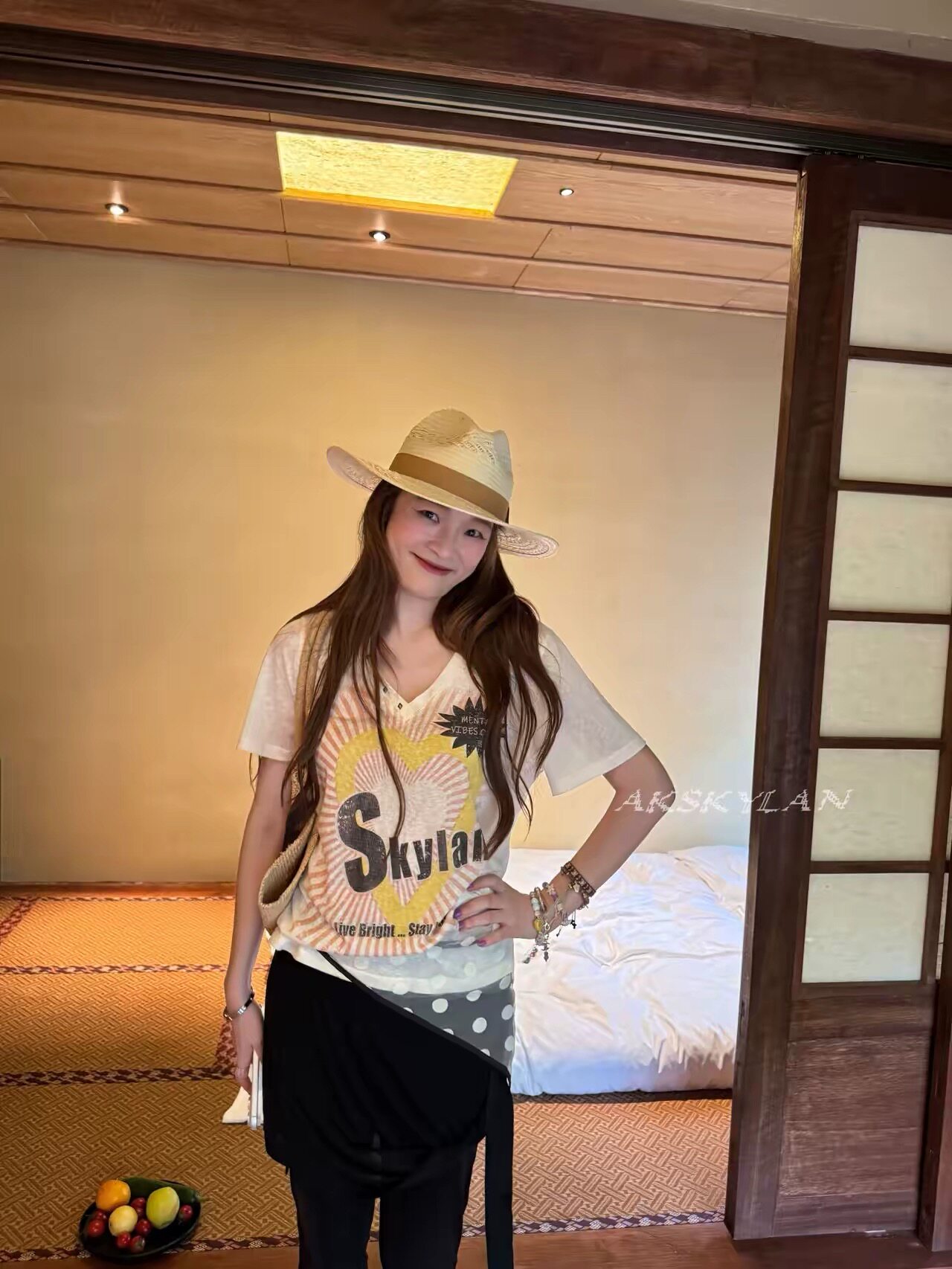 AK skylan 夏季复古美式印花短袖T恤女y2k辣妹V领烫钻上衣60819