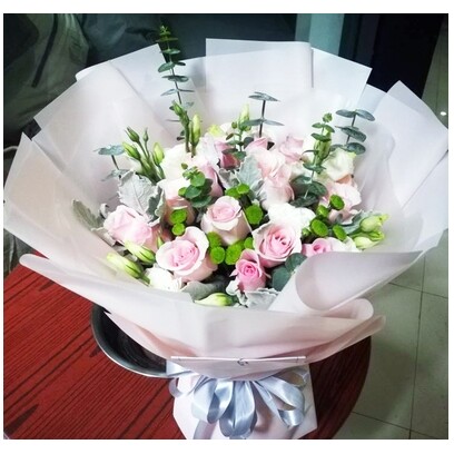 许昌市魏都区七里店文峰新兴半截河街鲜花店母亲节速递玫瑰花束