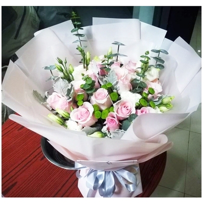 许昌市魏都区七里店文峰新兴半截河街鲜花店母亲节速递玫瑰花束