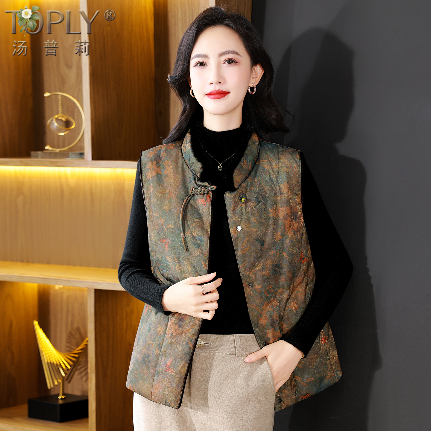 品牌专柜白鸭绒羽绒服马甲女新款