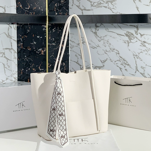 Дизайнерская вместительная и большая летняя небольшая сумка на одно плечо, Гонконг, из натуральной кожи