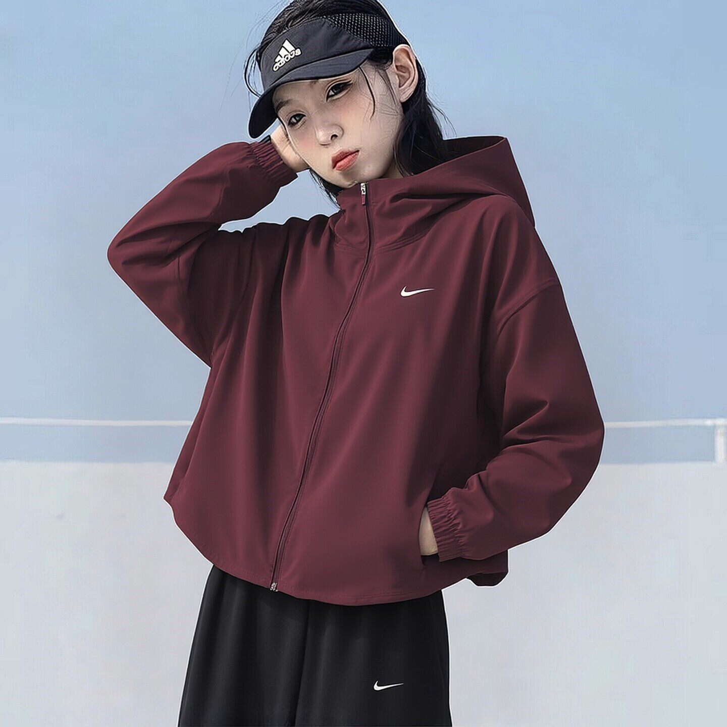 Nike耐克新款防水夹克女子薄款外套简约连帽上衣跑步透气运动长袖