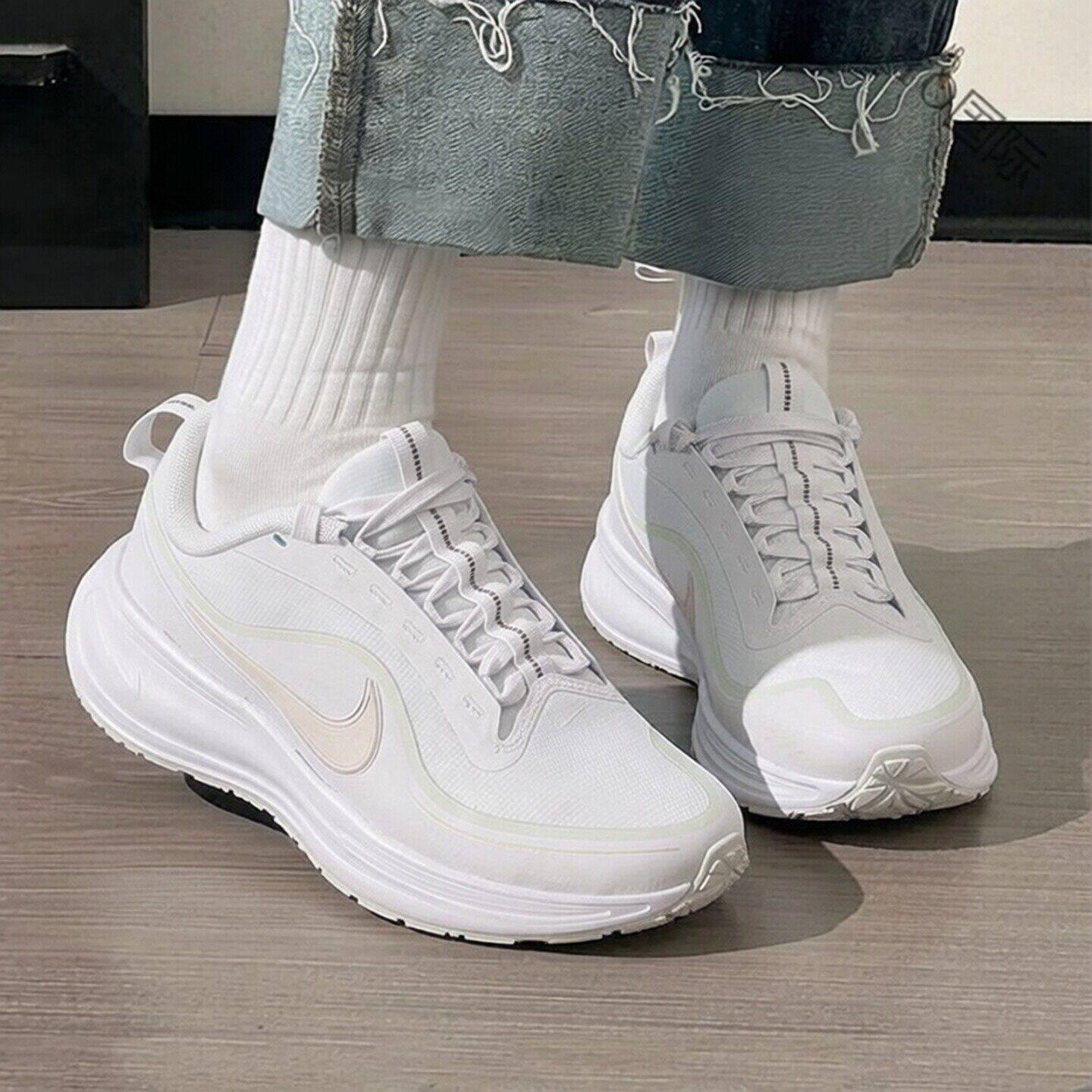 Nike耐克新款防水跑步鞋轻便缓震女鞋潮流时尚运动鞋健身休闲鞋子