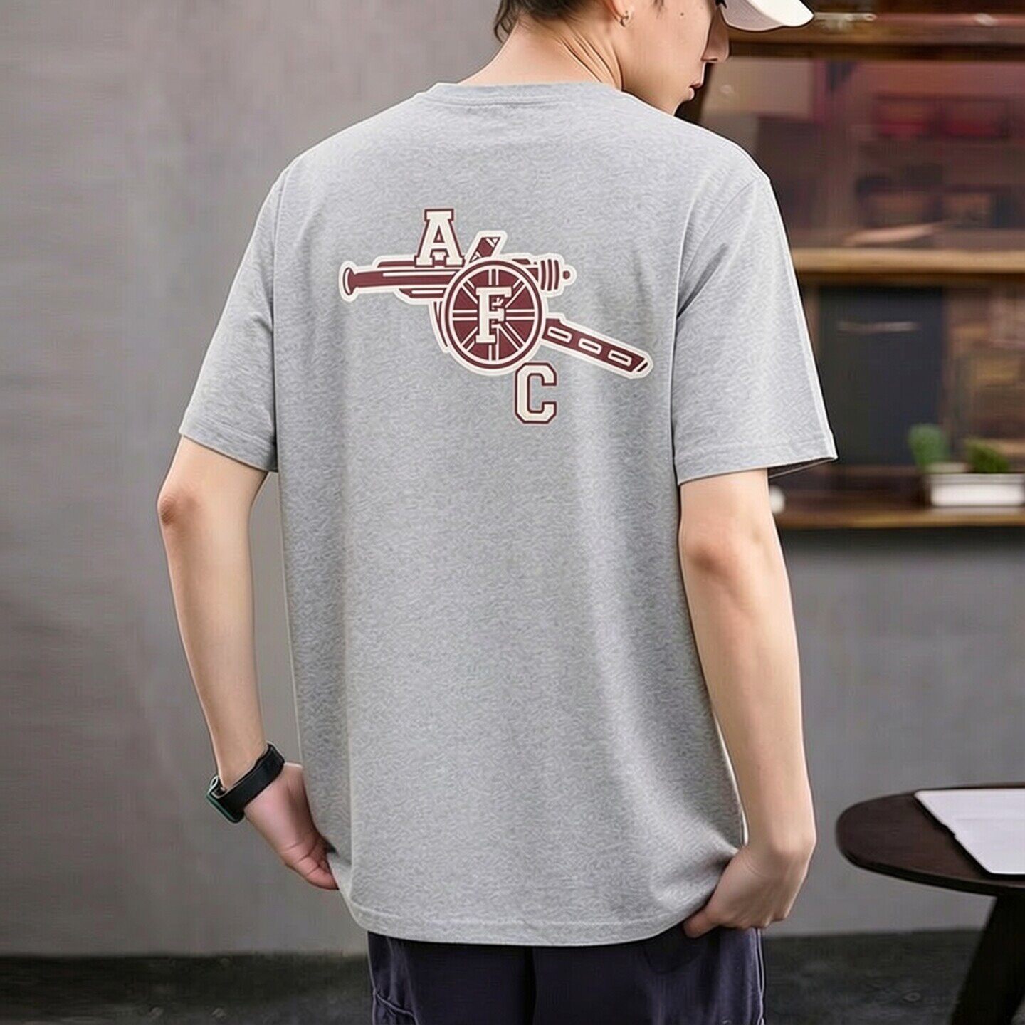 阿迪达斯灰色短袖男t恤夏季正品正品宽松篮球透气休闲美式半袖男