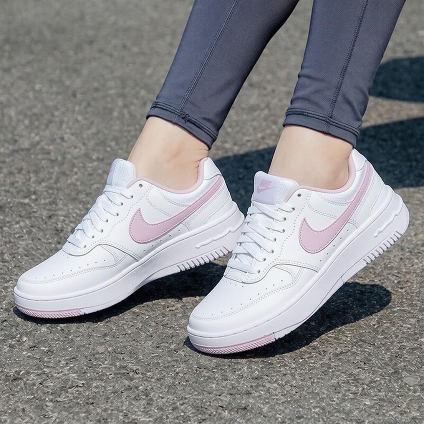 Nike耐克鞋子粉色标运动鞋潮流时尚板鞋新款女子休闲鞋旅行厚底鞋
