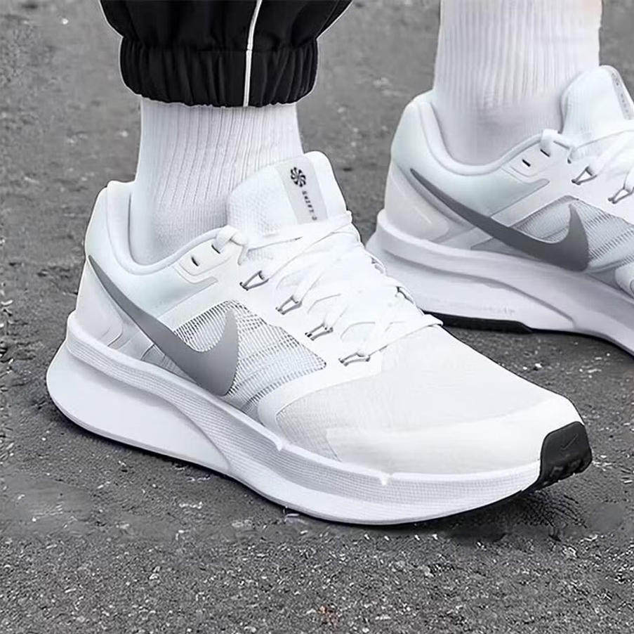 NIKE耐克正品男鞋2026夏季新款飞线网面休闲运动鞋白色透气跑步鞋