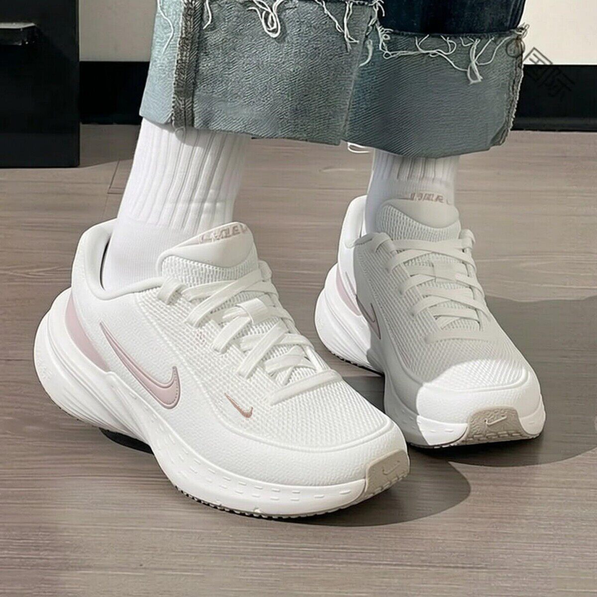 Nike耐克鞋子正品透气网面鞋轻便运动鞋正品跑步鞋女子健身训练鞋