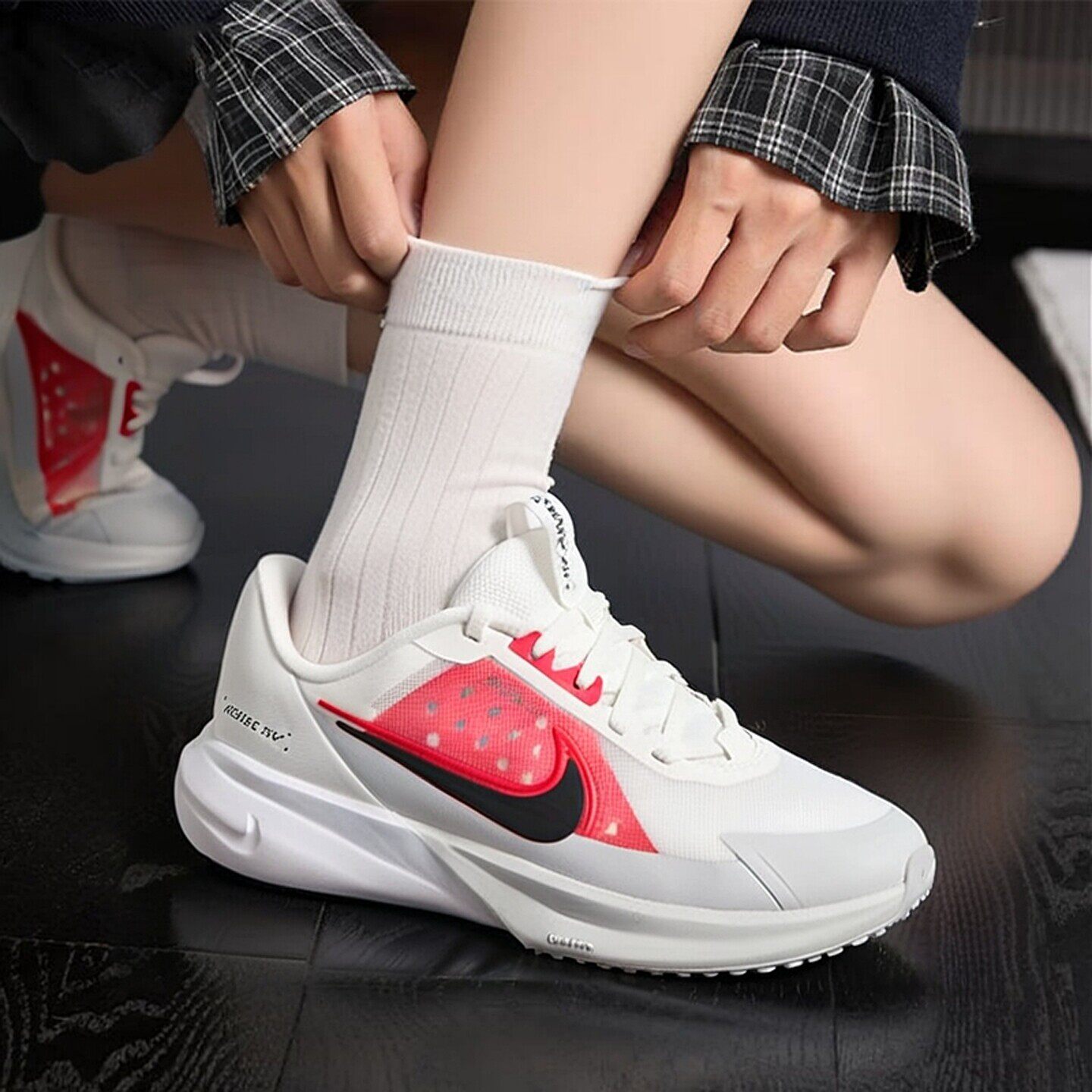 NIKE耐克女鞋夏新款SONICFLYGS轻便透气耐磨休闲运动鞋FZ0017