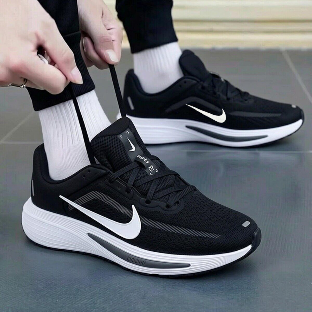 Nike耐克新款网面运动鞋轻便男子跑步鞋健身训练鞋透气缓震休闲鞋