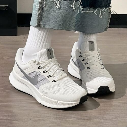 正品耐克鞋子NIKE RUN SWIFT 3跑步鞋网面运动鞋轻便透气休闲女鞋