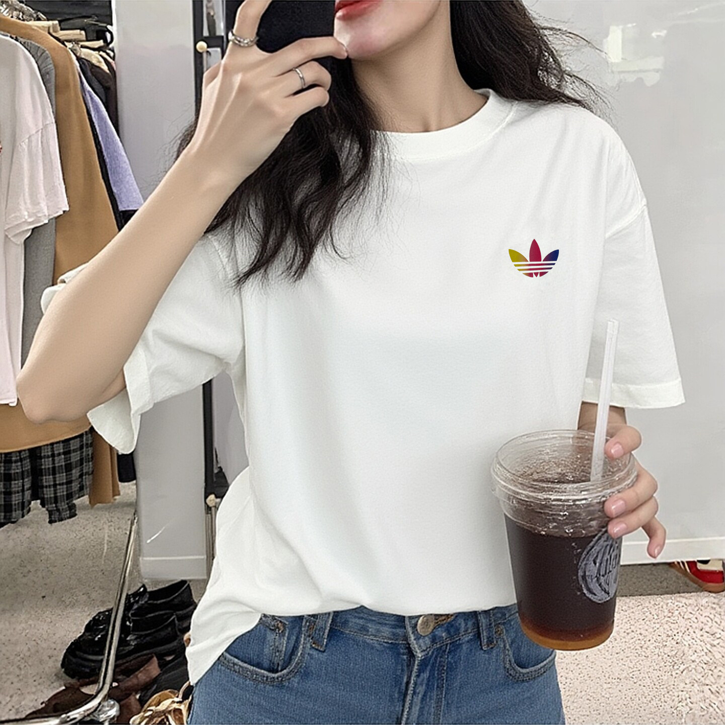 阿迪达斯三叶草短袖女t恤