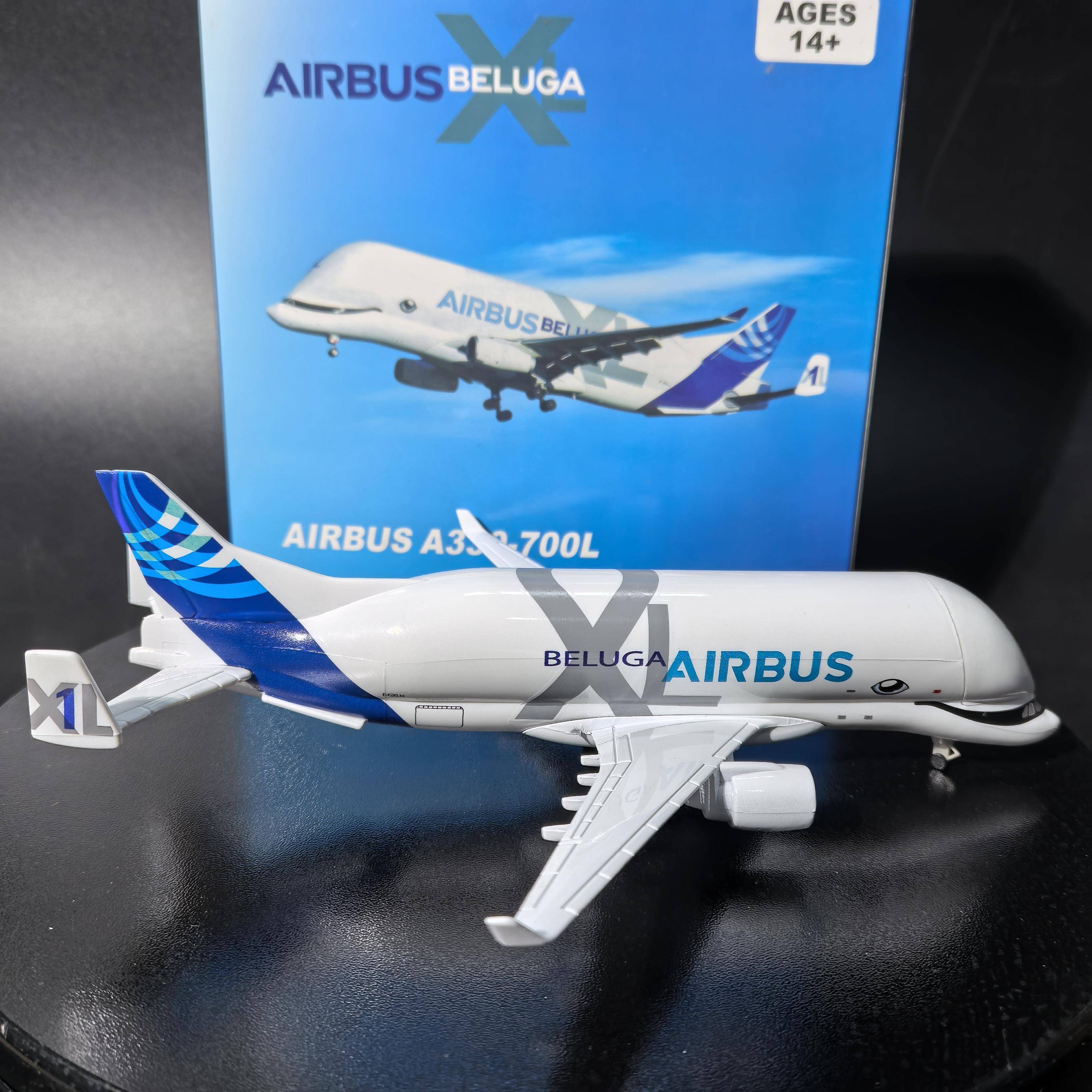 20CMA330-600ST超级大白鲸运输机飞机模型儿童玩具