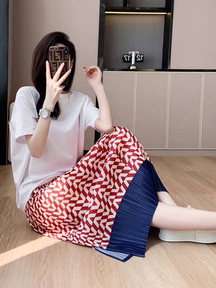 三宅半身裙高腰复古褶皱裙女2025新款夏腰显瘦包裹裙开叉百褶裙子