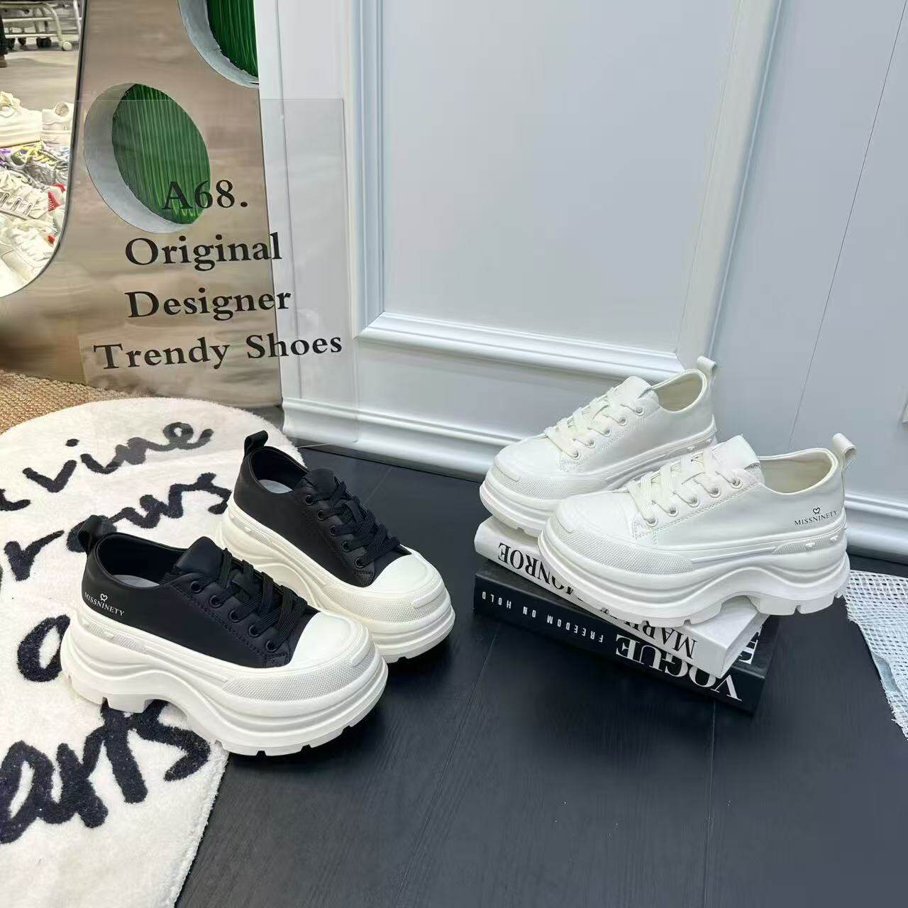 休闲超轻厚底小白鞋女2026春夏季系带增高松糕鞋百搭舒适缓震潮流