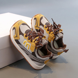 2025年秋冬新款儿童二棉运动鞋防滑男童阿甘鞋保暖加绒女童休闲鞋