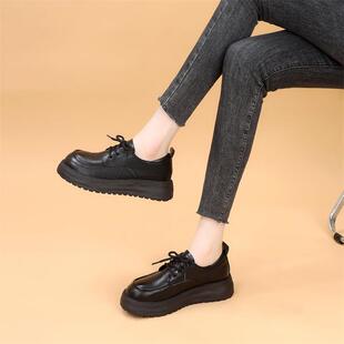 时尚增高显瘦英伦风小皮鞋女2025春季新款魔术贴显脚小通勤乐福鞋