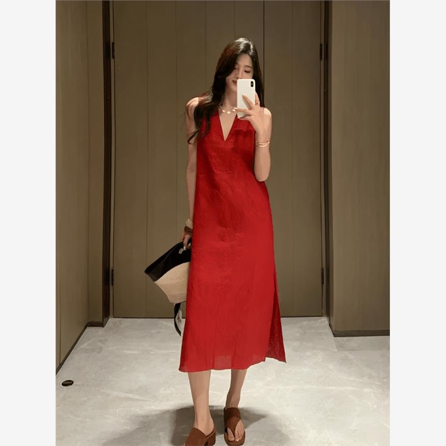 法式红色棉麻连衣裙女夏季2025新款简约时尚气质v领背心亚麻长裙