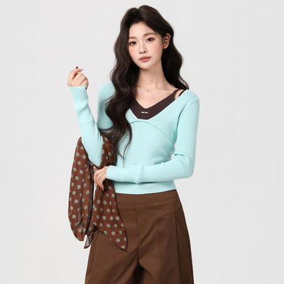 薄荷绿色纯欲风挂脖撞色假两件针织衫女2025秋冬收腰显瘦打底上衣