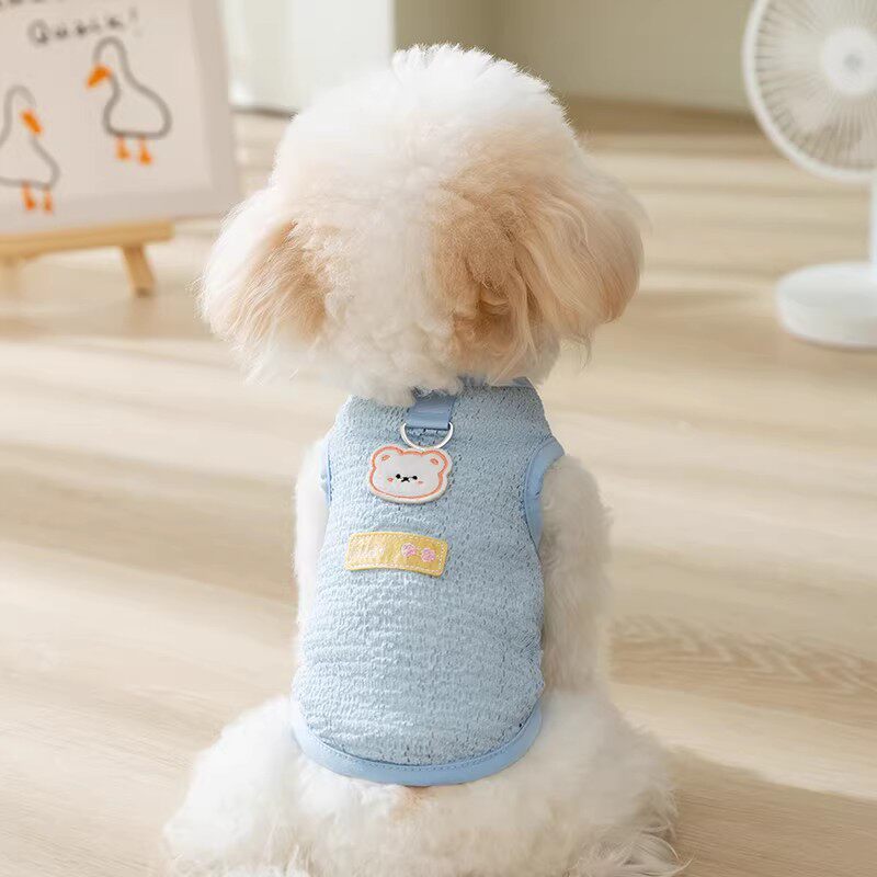 嬉皮狗夏季可牵引背心狗狗衣服图片
