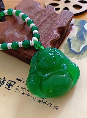 男女玛瑙玉髓大绿佛公厚装