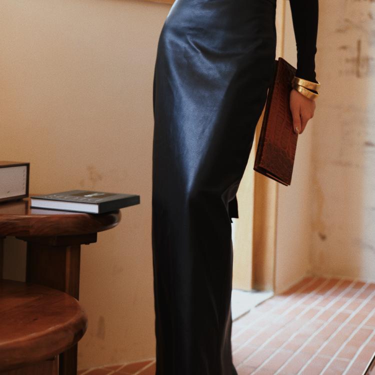 长款皮裙半身裙直筒时尚气质