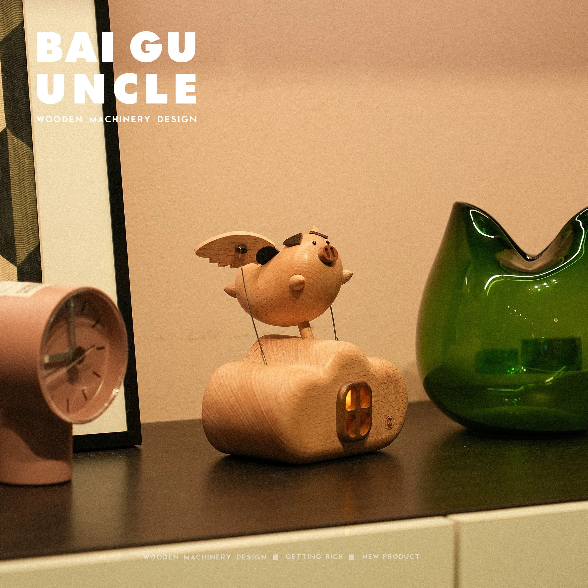 百谷大叔飞天猪音乐盒木质机械音乐盒情人节礼物手伴发条式八音盒