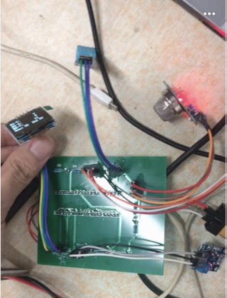 51单片机设计proteus代做 stm32程序开发实物定制PCB电路图仿真8