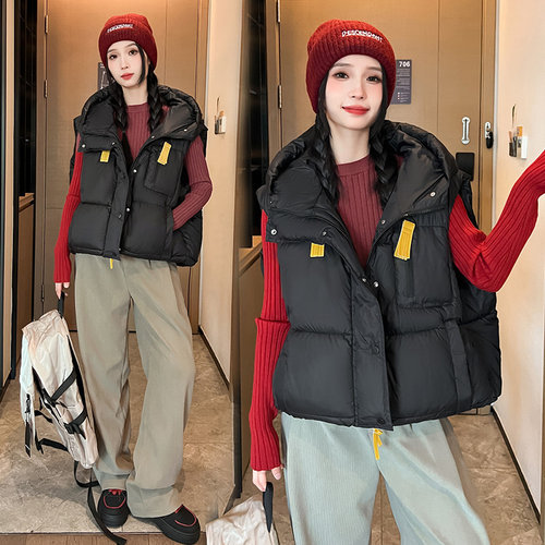 设计感连帽短款棉马甲女秋冬网红爆款无袖随搭外套上衣马夹坎肩