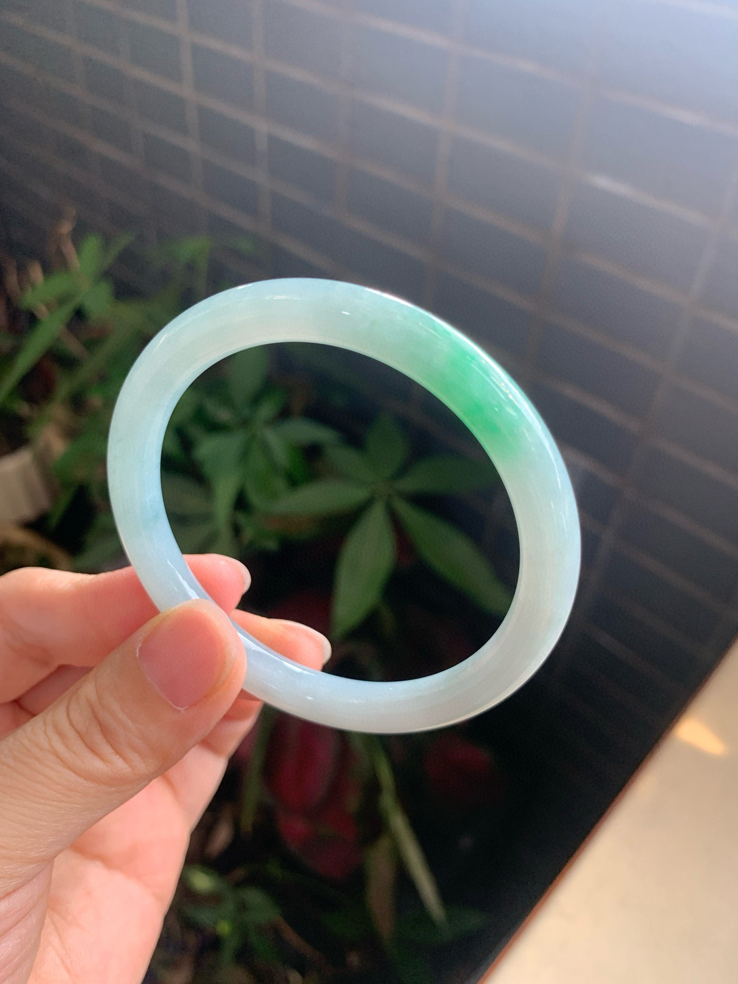 缅甸A货翡翠手镯54圈口冰种飘手镯