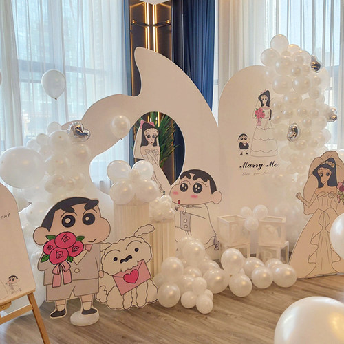 蜡笔小新主题求婚告白布置