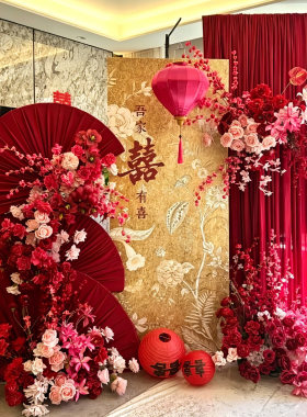 结婚婚房布置装饰高级感全套床头背景墙女方娘家晨袍拍照道具场景