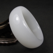 新疆昆仑白玉手镯 加宽加厚手镯 和田玉手镯