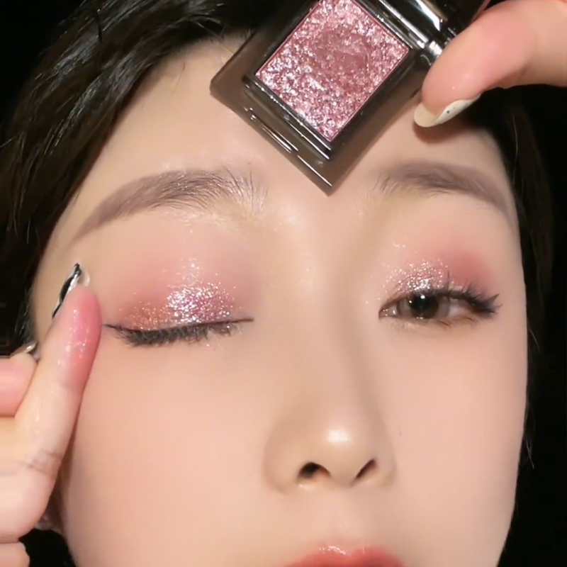2024新款单色眼影盘哑光珠光细闪琉璃粉绿色烟熏妆新手初学者眼妆