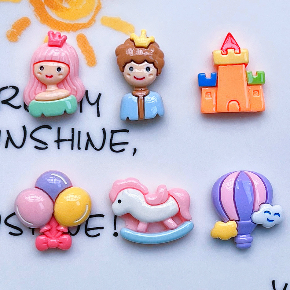 俏牌其他配件卡通人物皇冠男孩