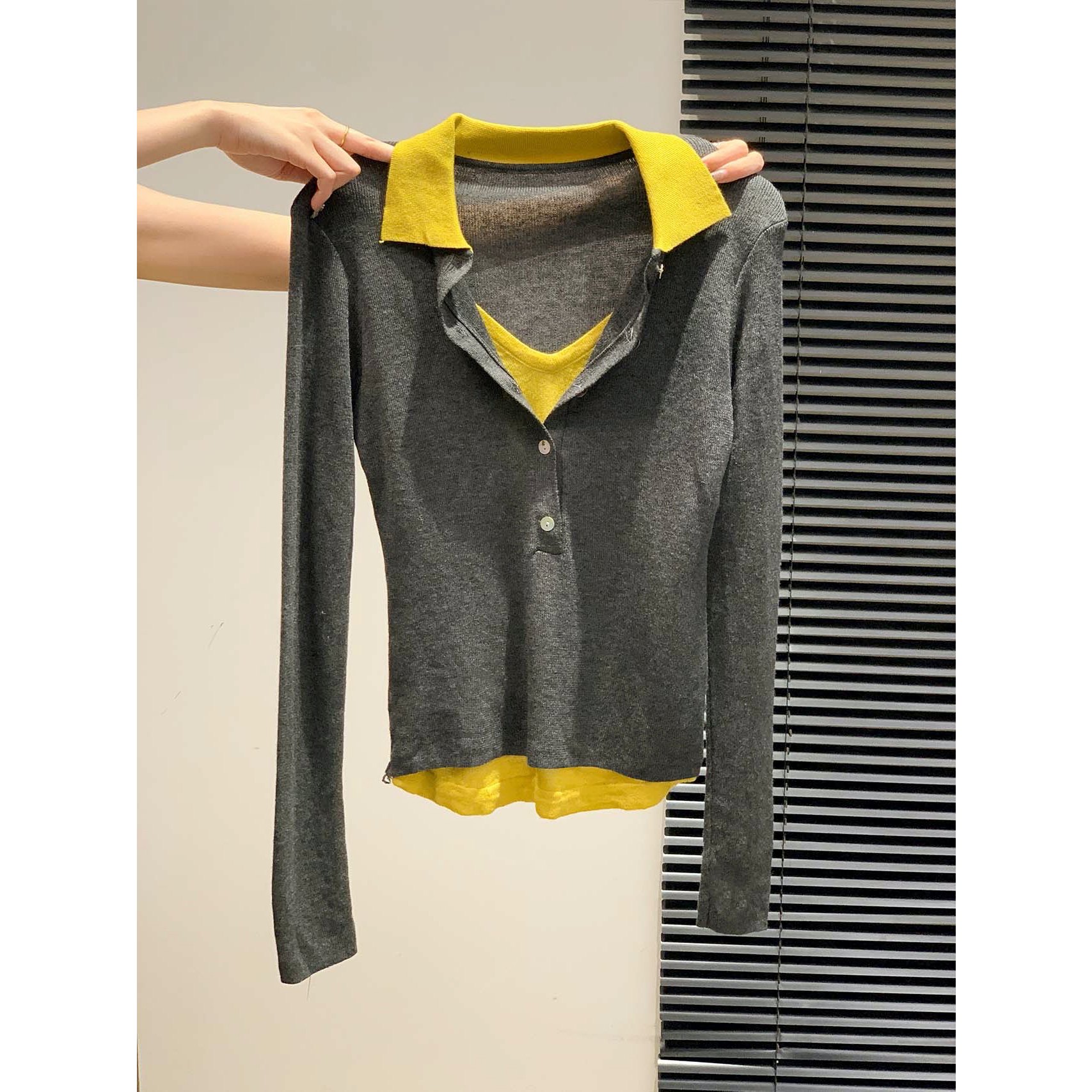 秋新款拼接假两件时尚高级感气质翻领针织衫上衣女