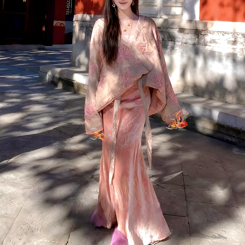 中式制绣花羽绒服外套+丝绒半裙