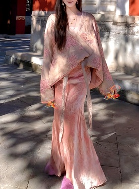 大MOSS【棠花馥雪】新中式原创定制绣花羽绒服外套+丝绒半裙