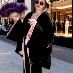 大MOSS【醉花吟】冬季新中式撞色丝绒90白鸭绒系带羽绒服女