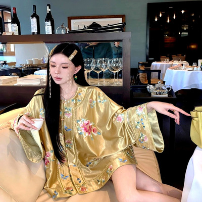 地球店刺绣外套+短裙+半裙套装女