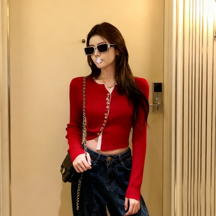 地球店红色复古辣妹假两件不对称设计感针织衫女修身短款开衫上衣