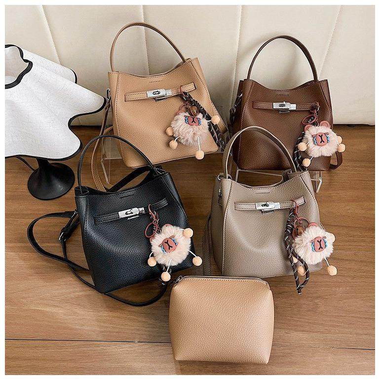 红色包包喜宴手提包女士大气新娘婚包大容量高级感2024新款斜挎包,运动包/户外包/配件,单肩包,淘宝优惠券,粉丝福利购,淘宝优惠卷