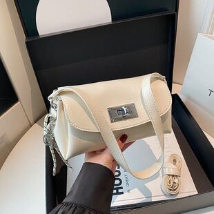 品味与时尚并重我们的女包不容错过