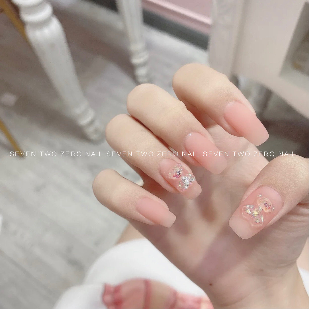 柒贰零nail 小熊软糖磨砂粉美甲可爱又温柔 手工穿戴甲片可拆卸