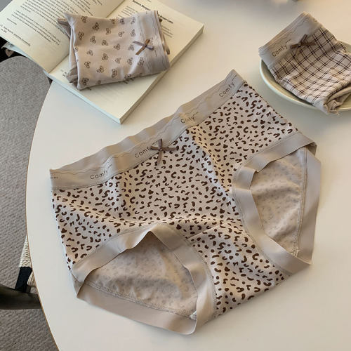 豹纹内裤女无痕中腰舒适日系可爱包臀柔软7A抑菌纯棉裆少女三角裤