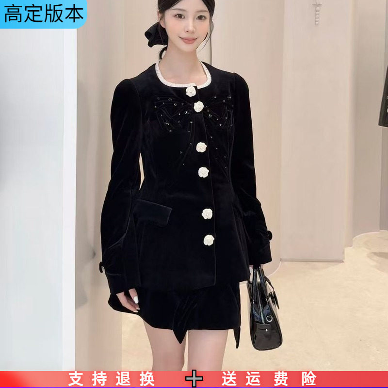 定制2025冬季新款圆领撞色立体花朵纽扣蝴蝶结夹棉丝绒外套棉服女