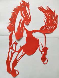 奔马 剪纸 窗花剪画装饰画 纯手工 学生儿童学校剪纸A4纸大小 马