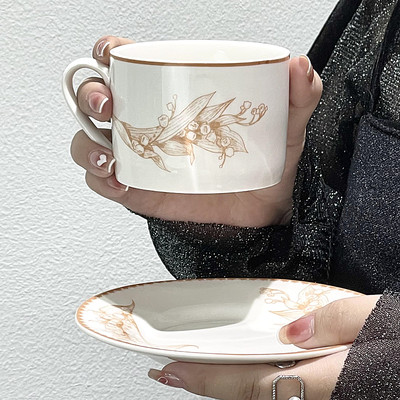 手绘瓷铃兰花陶瓷咖啡杯碟