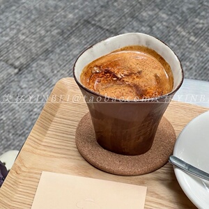 复古侘寂不规则手握咖啡杯