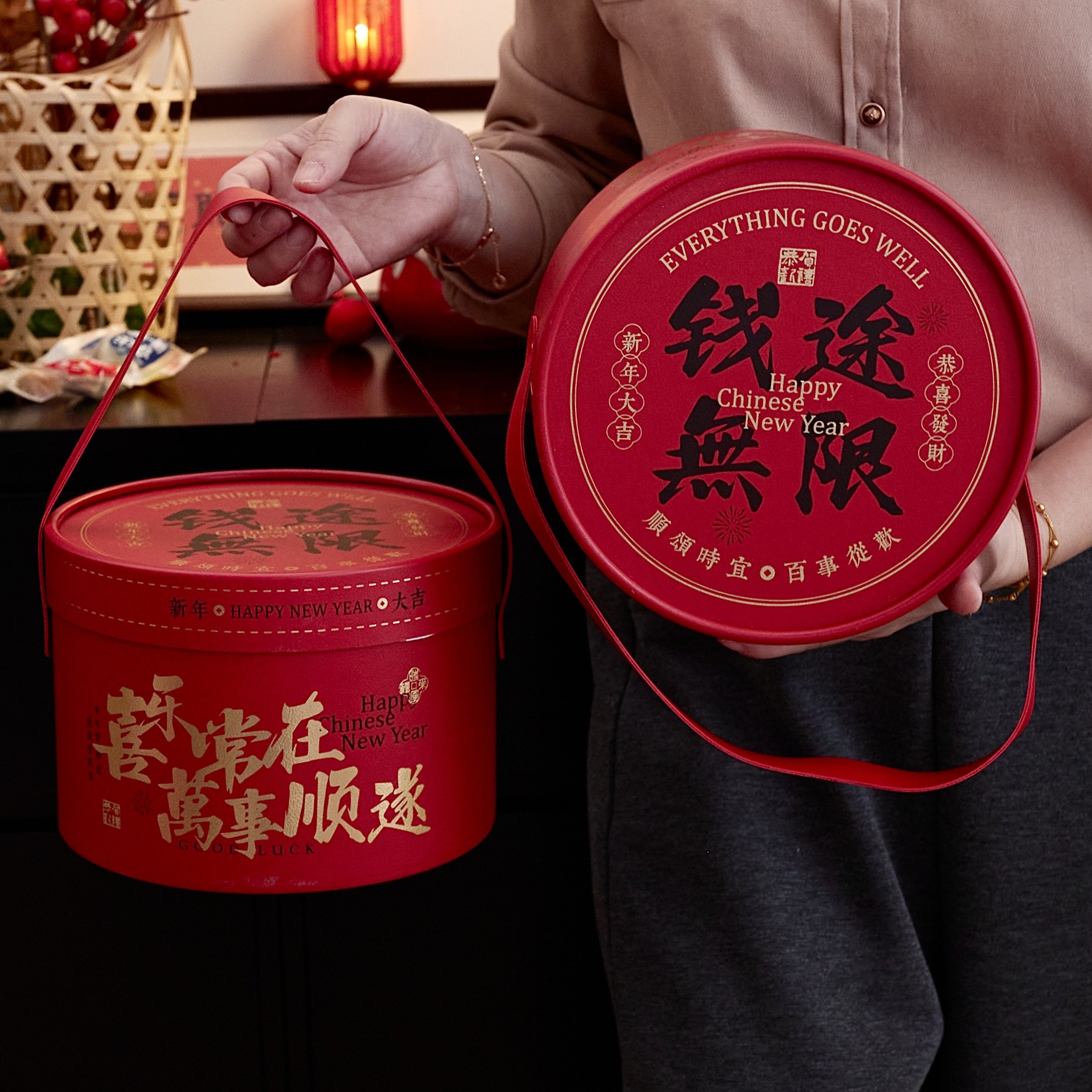 2026新年礼盒包装空盒高档过年抱抱桶马年礼物烘焙糖果年货伴手礼