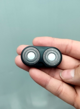 适用康佳KTXD-1320-T电动剃须刀配件刮胡刀备用 整体刀头一体刀头
